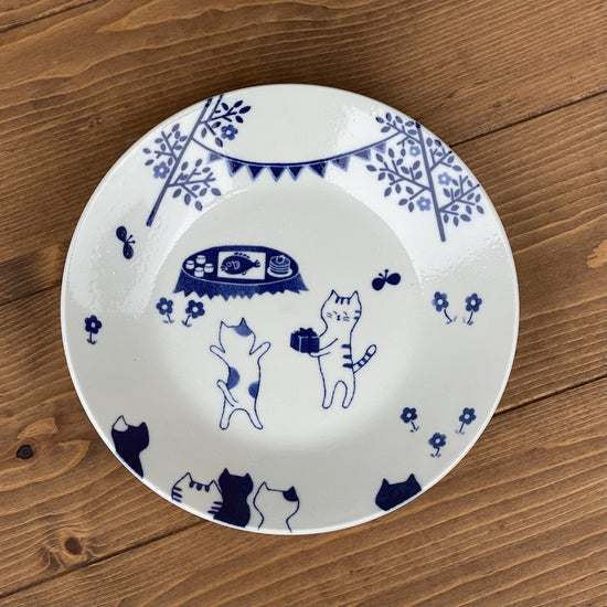 Picnic Kitties Plate