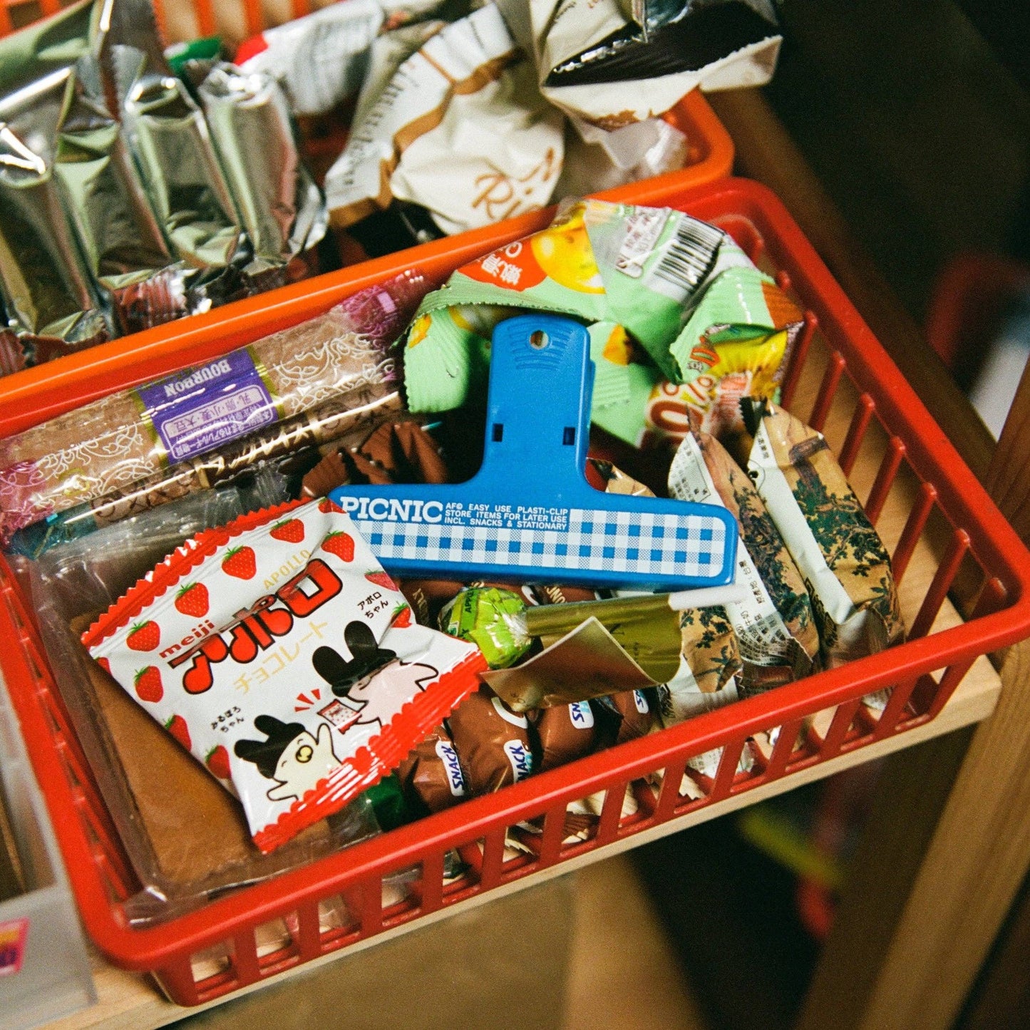 "Picnic" Plasticlip