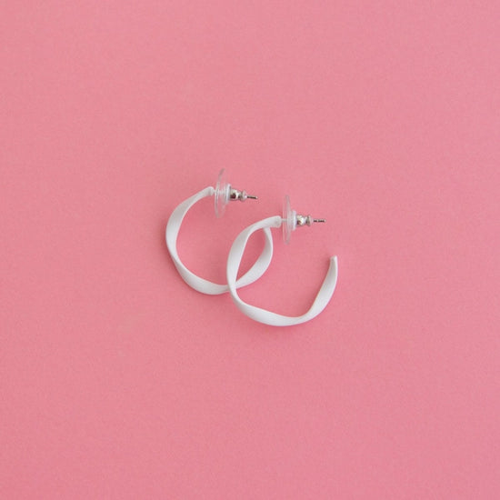 Twisted Hoop Earring Mini White