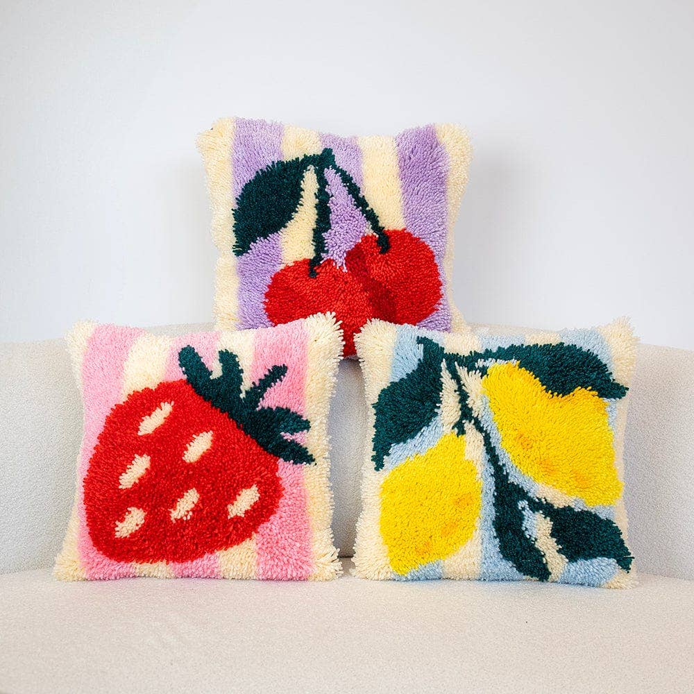 CHERRY RIPE STRIPES - Latch Hook Cushion Kit