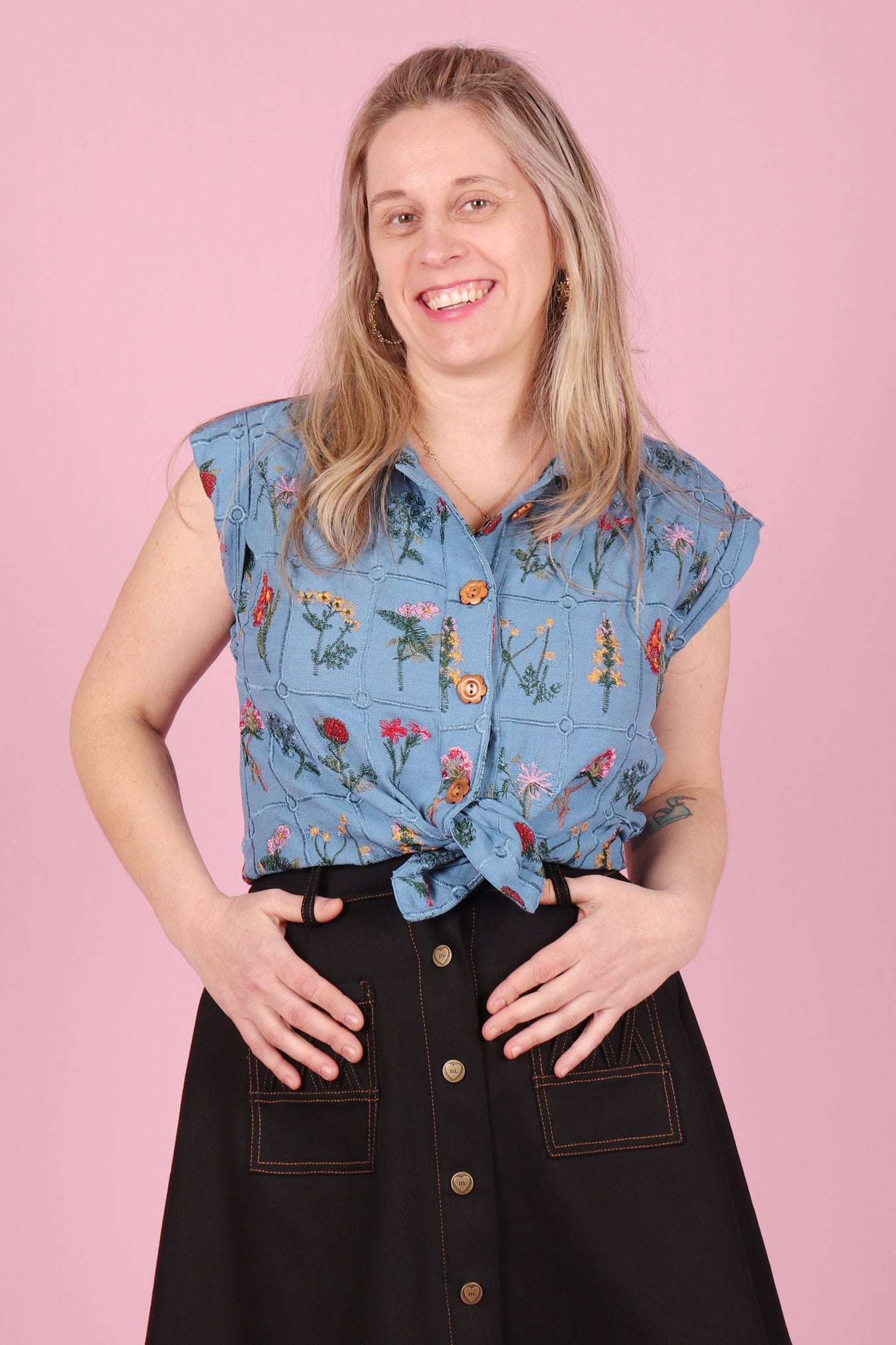 Trixie Shirt Embroidered Botany Ocean Blue