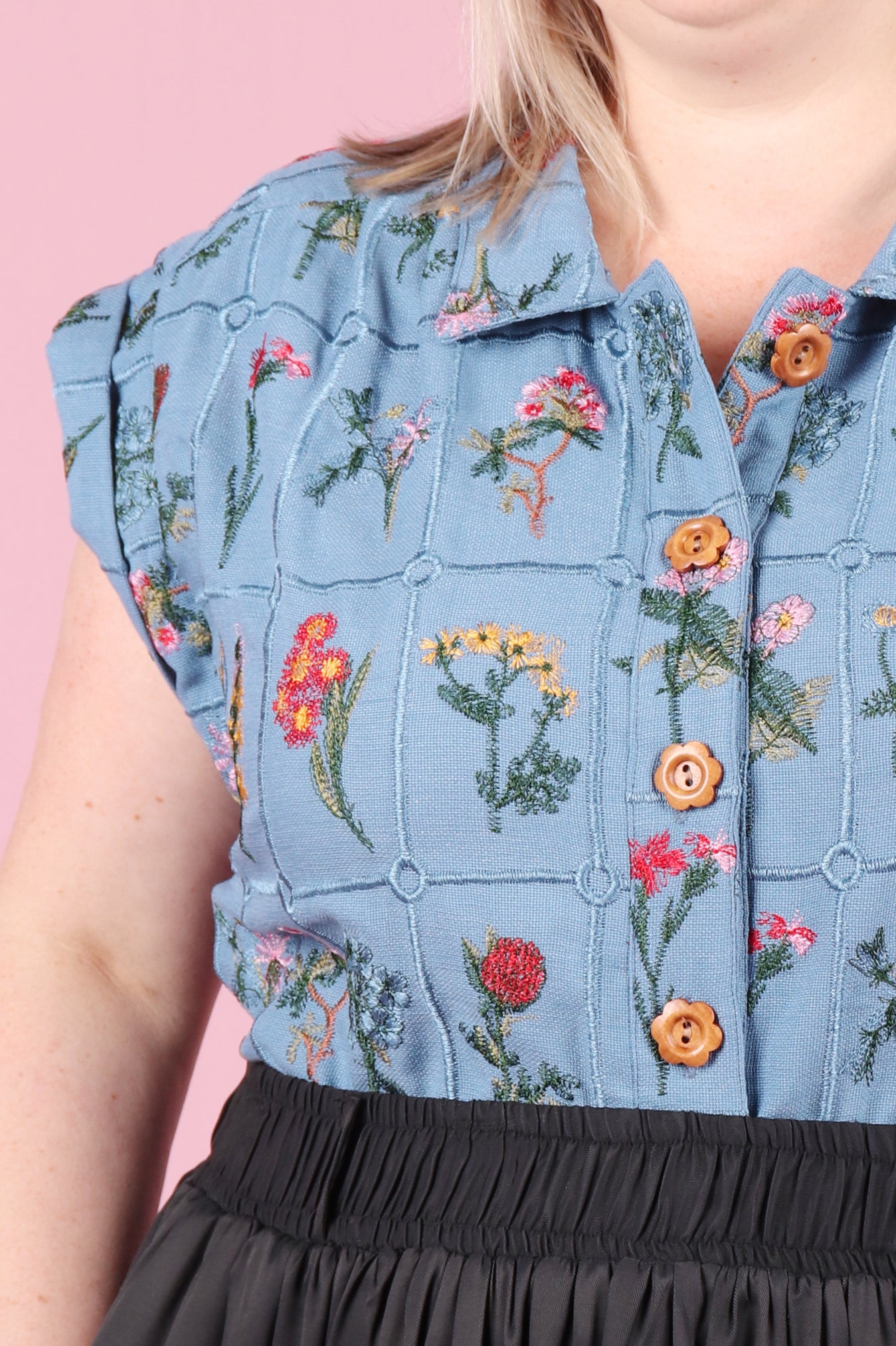 Trixie Shirt Embroidered Botany Ocean Blue