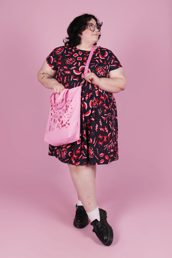 Pass the Pasta Tote Pink