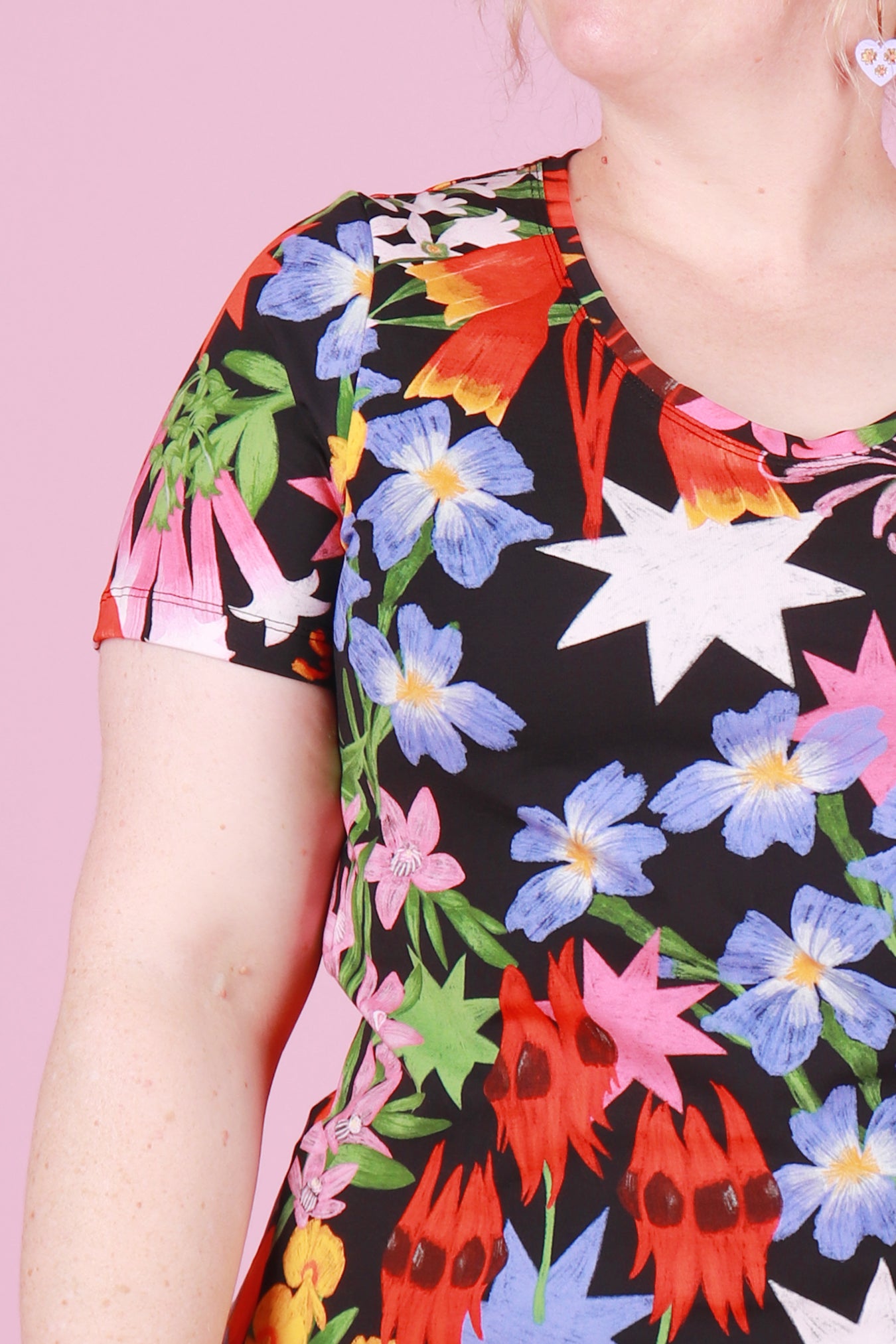 Everyday Tee Festive Floral