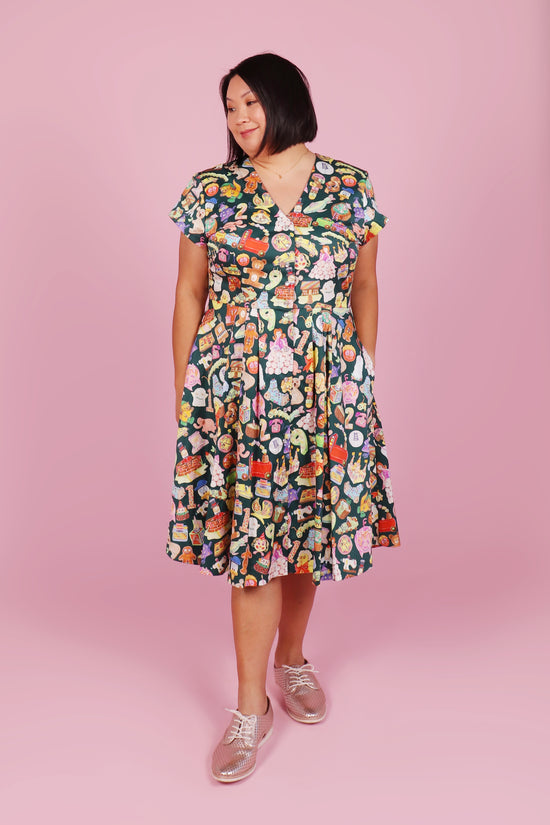 Saski Dress Cookbook Cakes