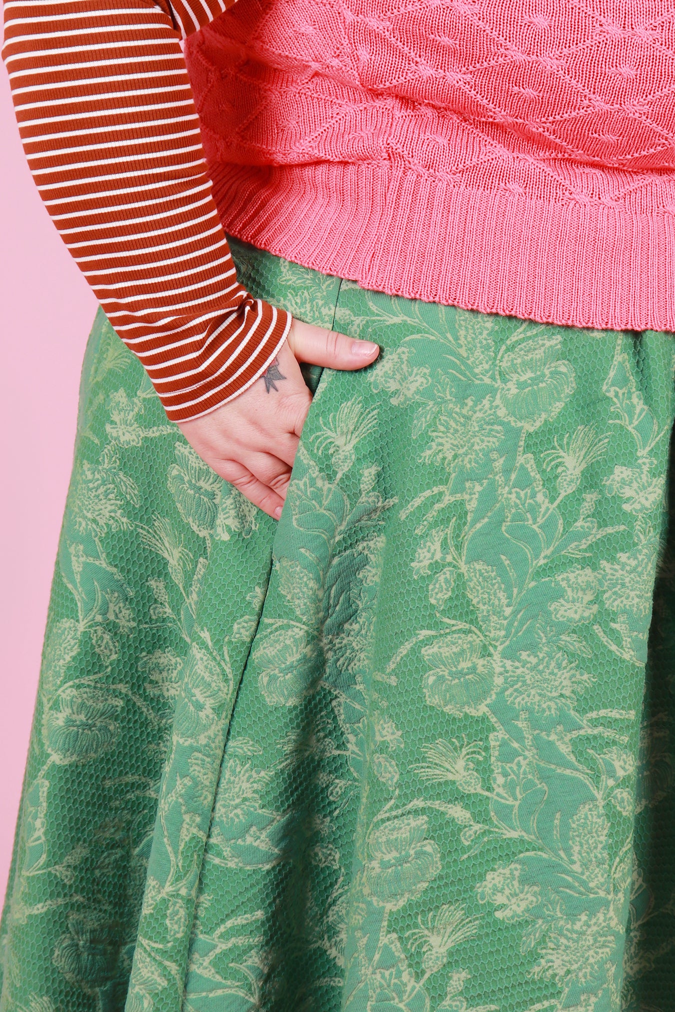 Saski Skirt Thistle