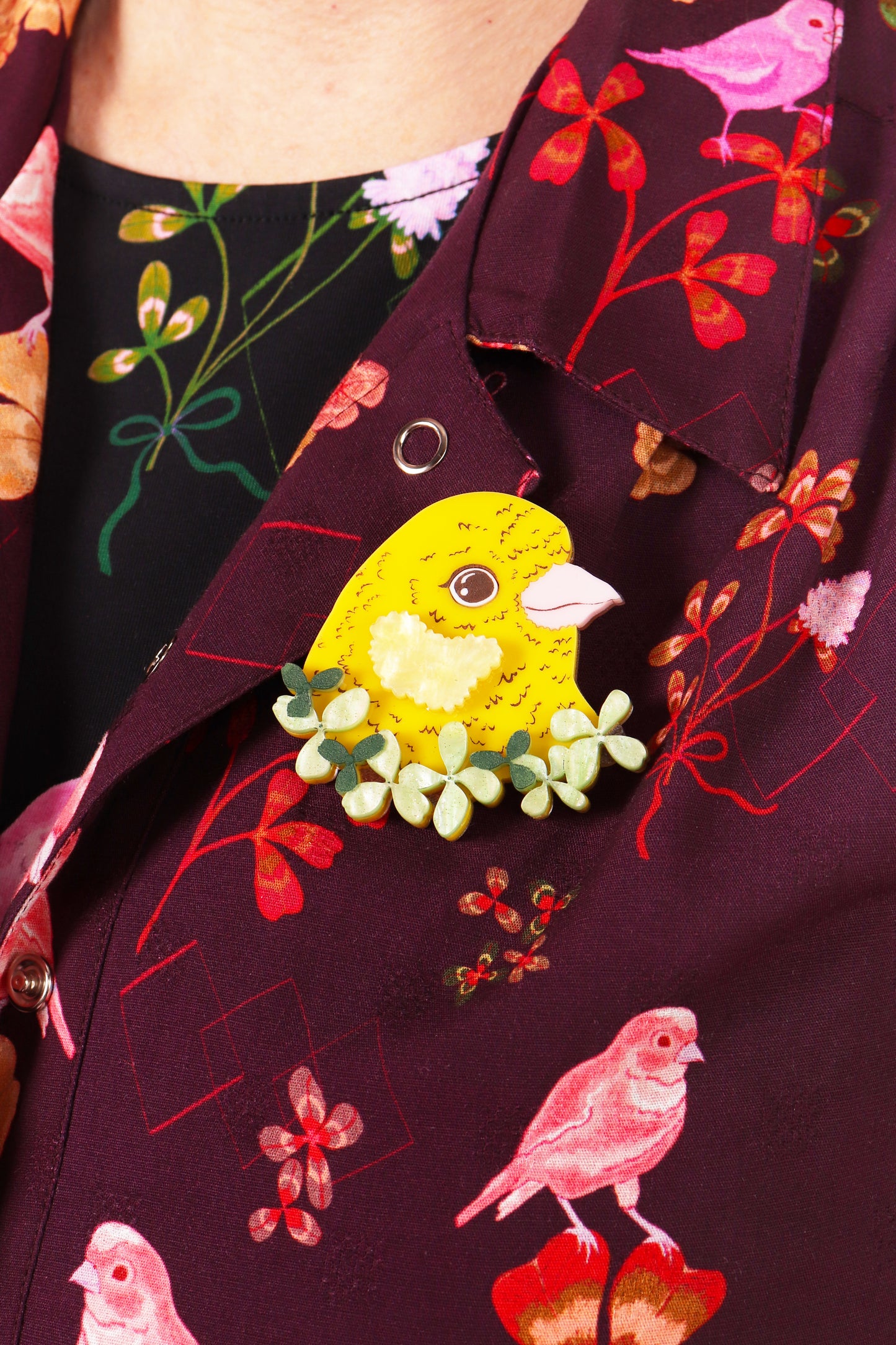 Canary Wreath Brooch Yellow