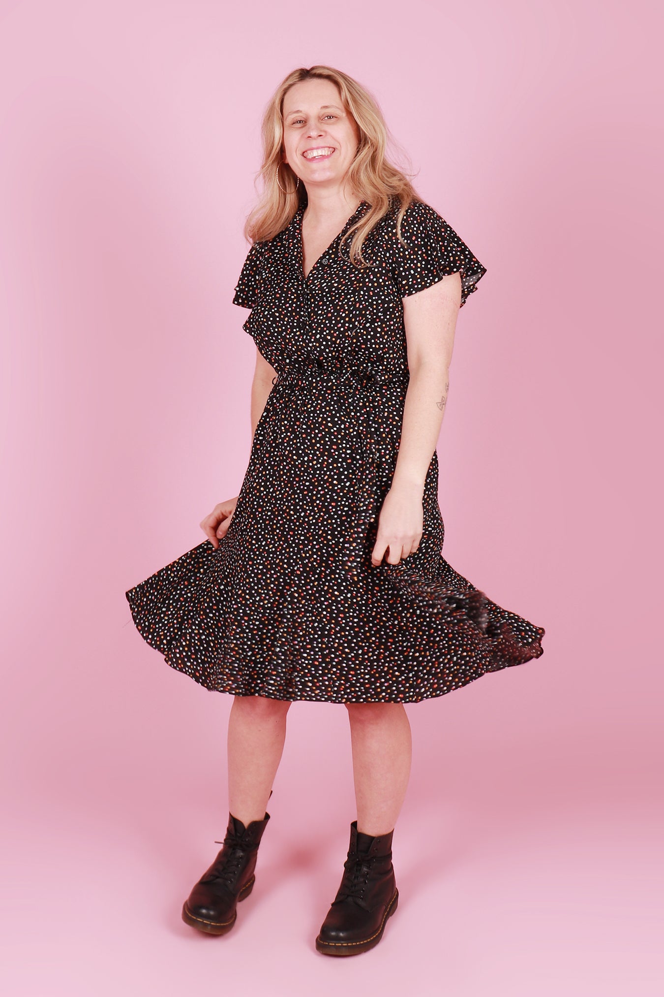 Gillian Dress Midi Begonia Multi Spot Black