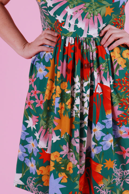 Load image into Gallery viewer, Edie Tee Dress Festive Floral

