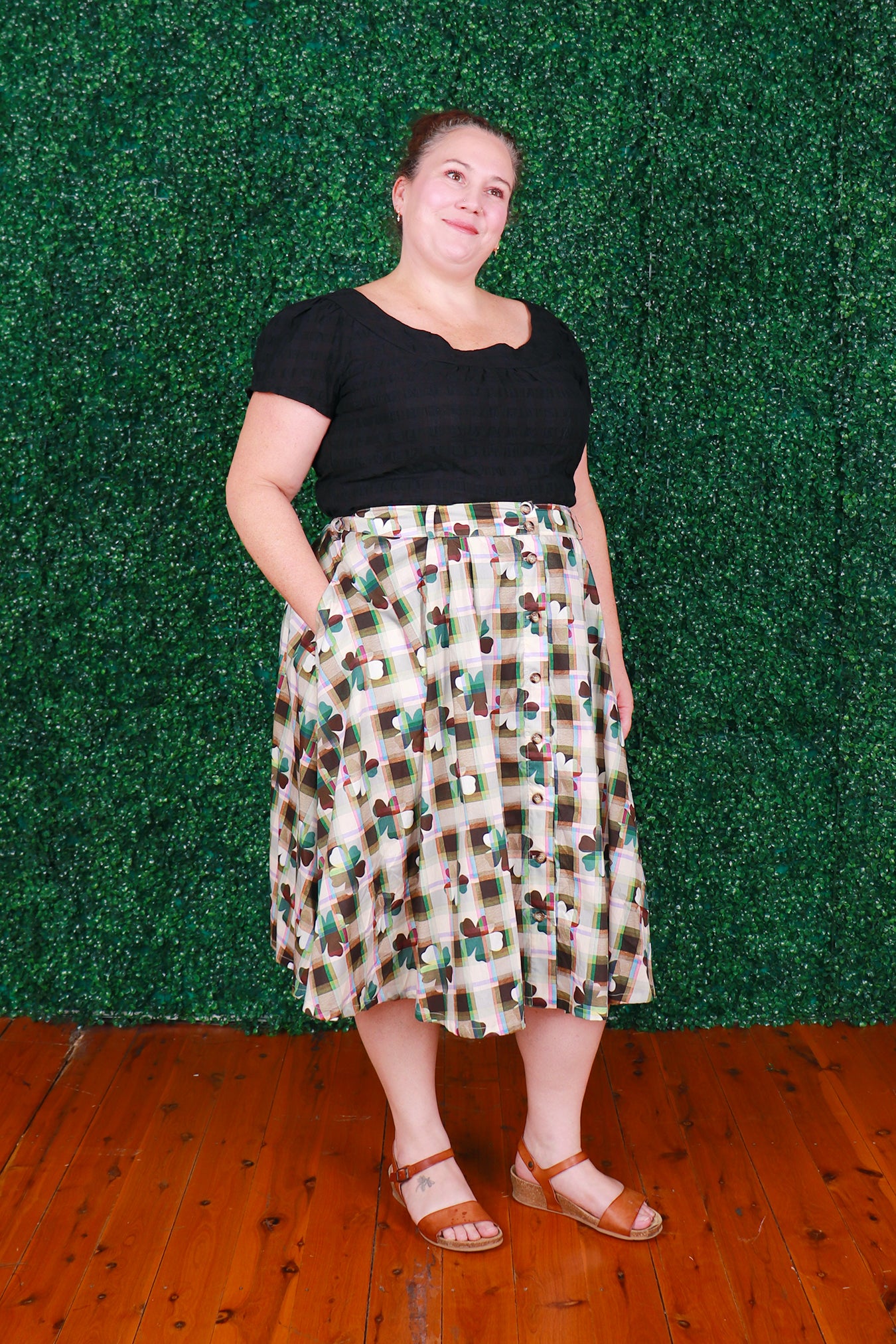 Ginny Top Black Checkers