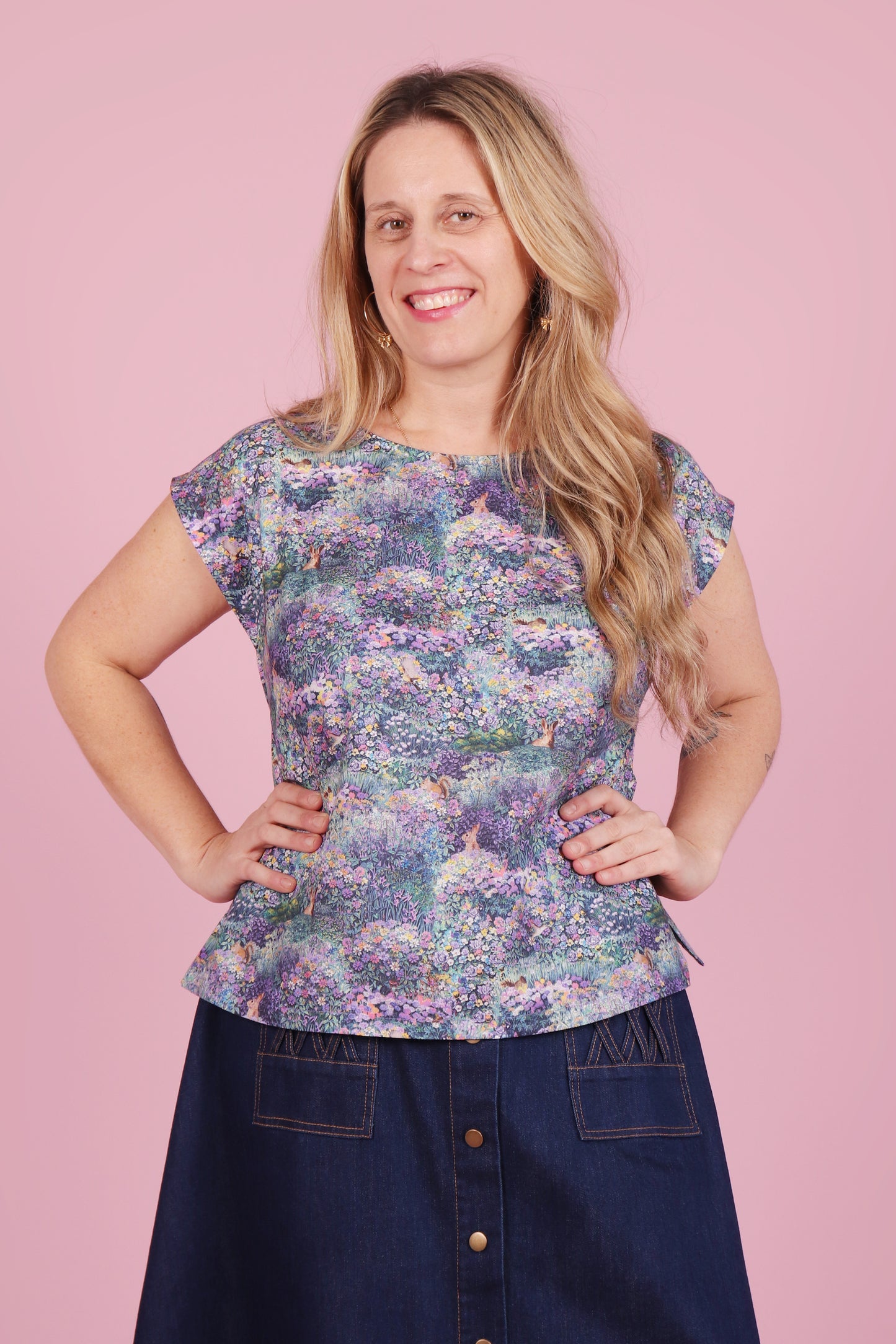Lulu Top Who's Hiding in the Meadow