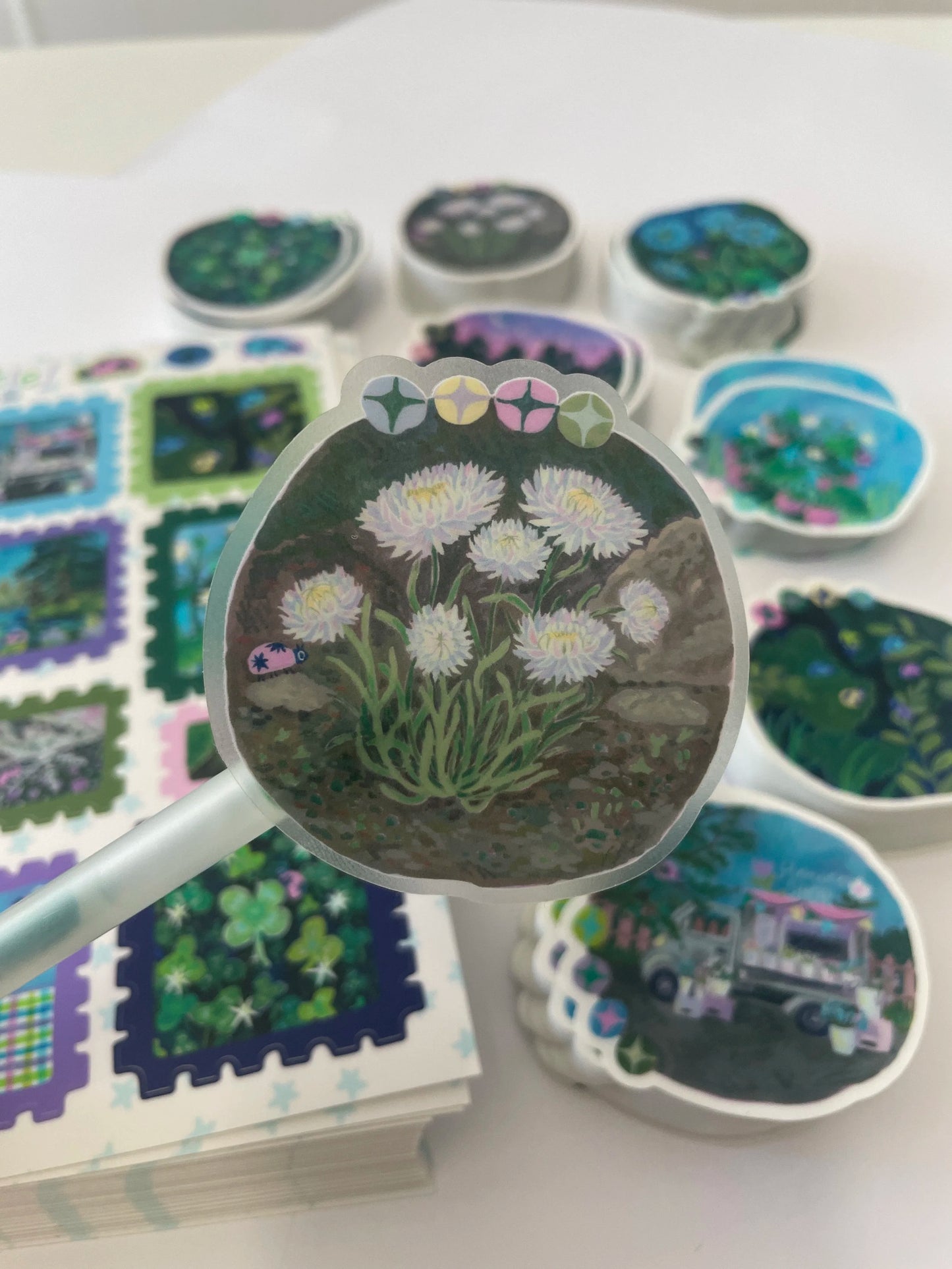 paper daisies ~ clear sticker