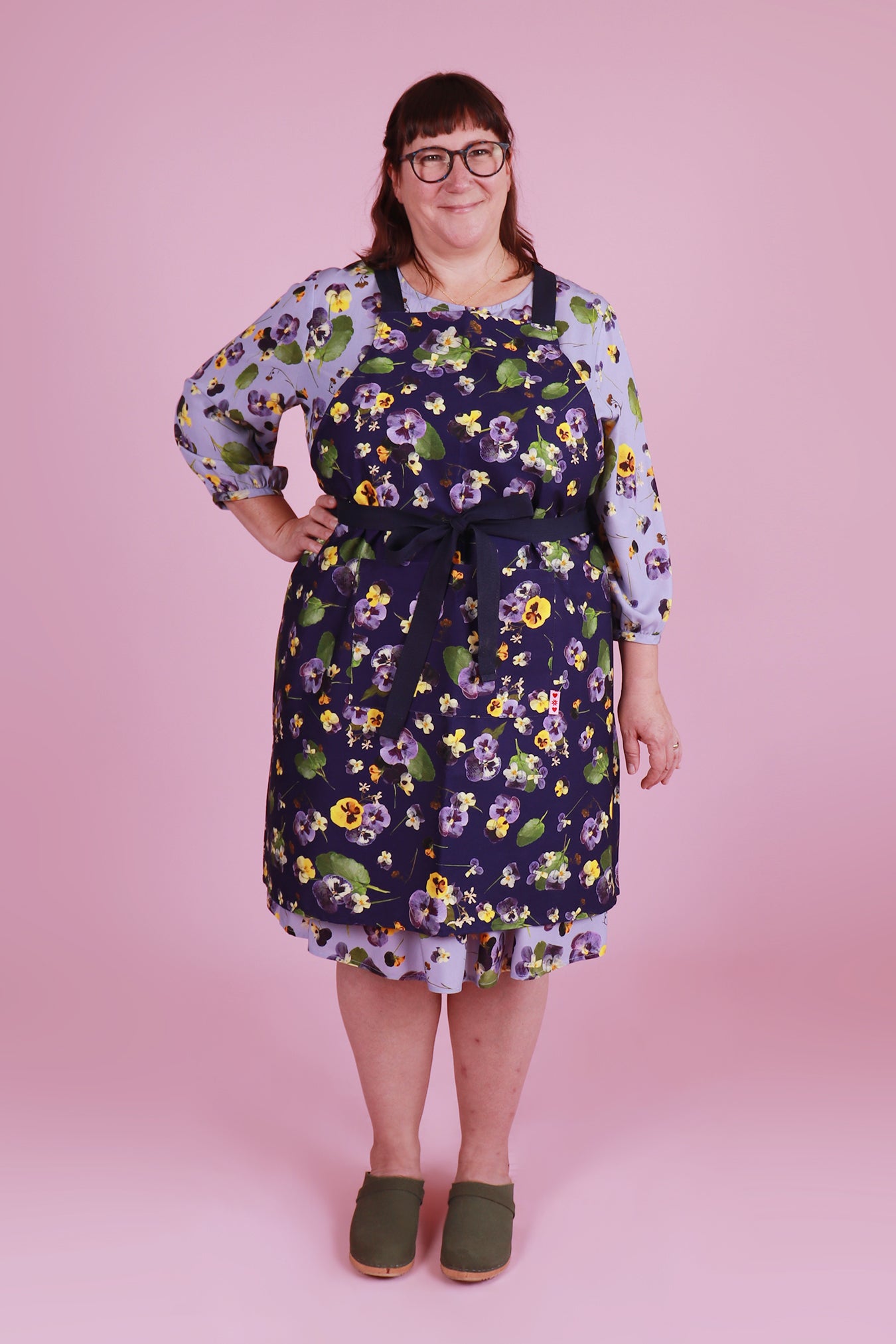 Sandy's Pansy Apron