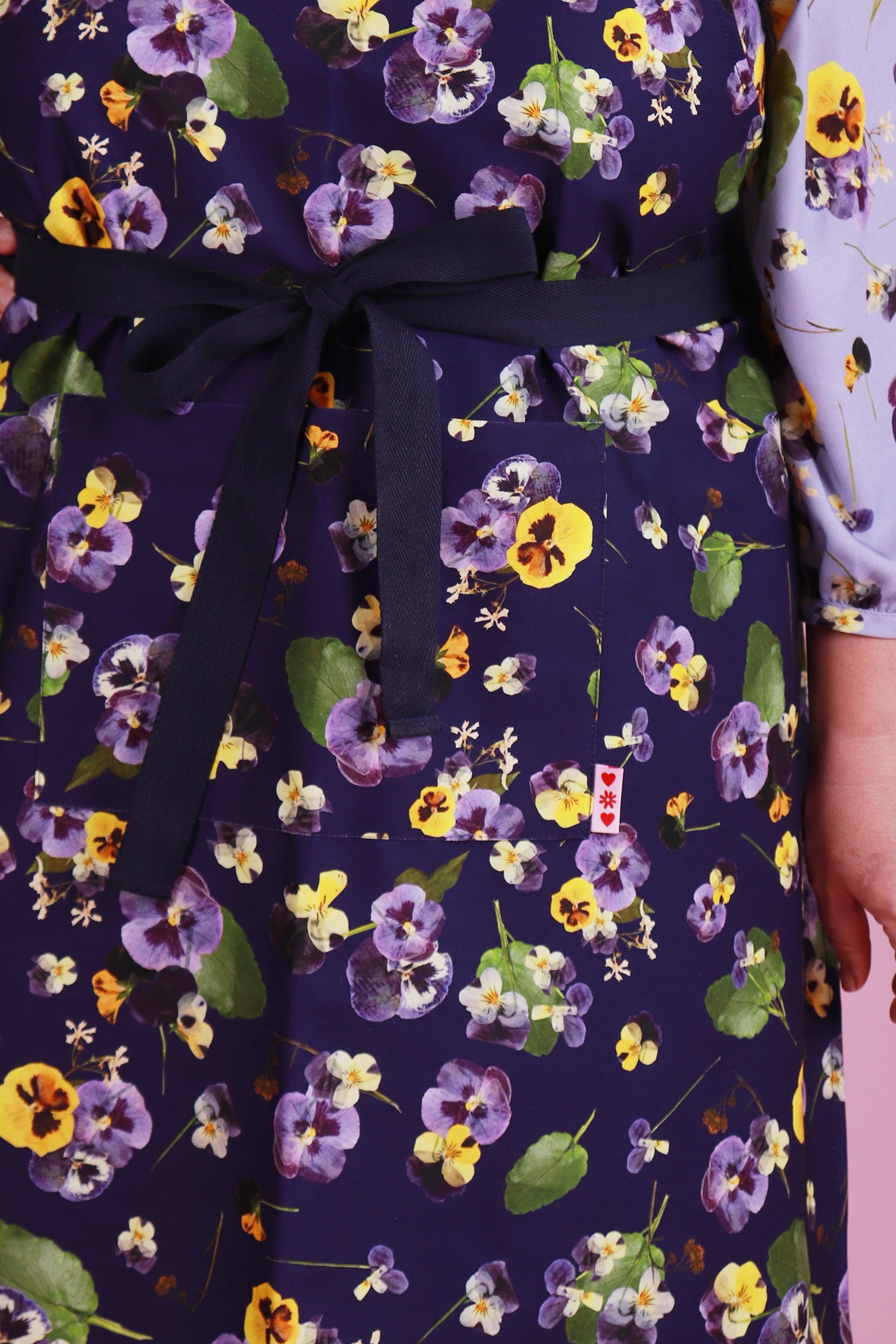 Sandy's Pansy Apron