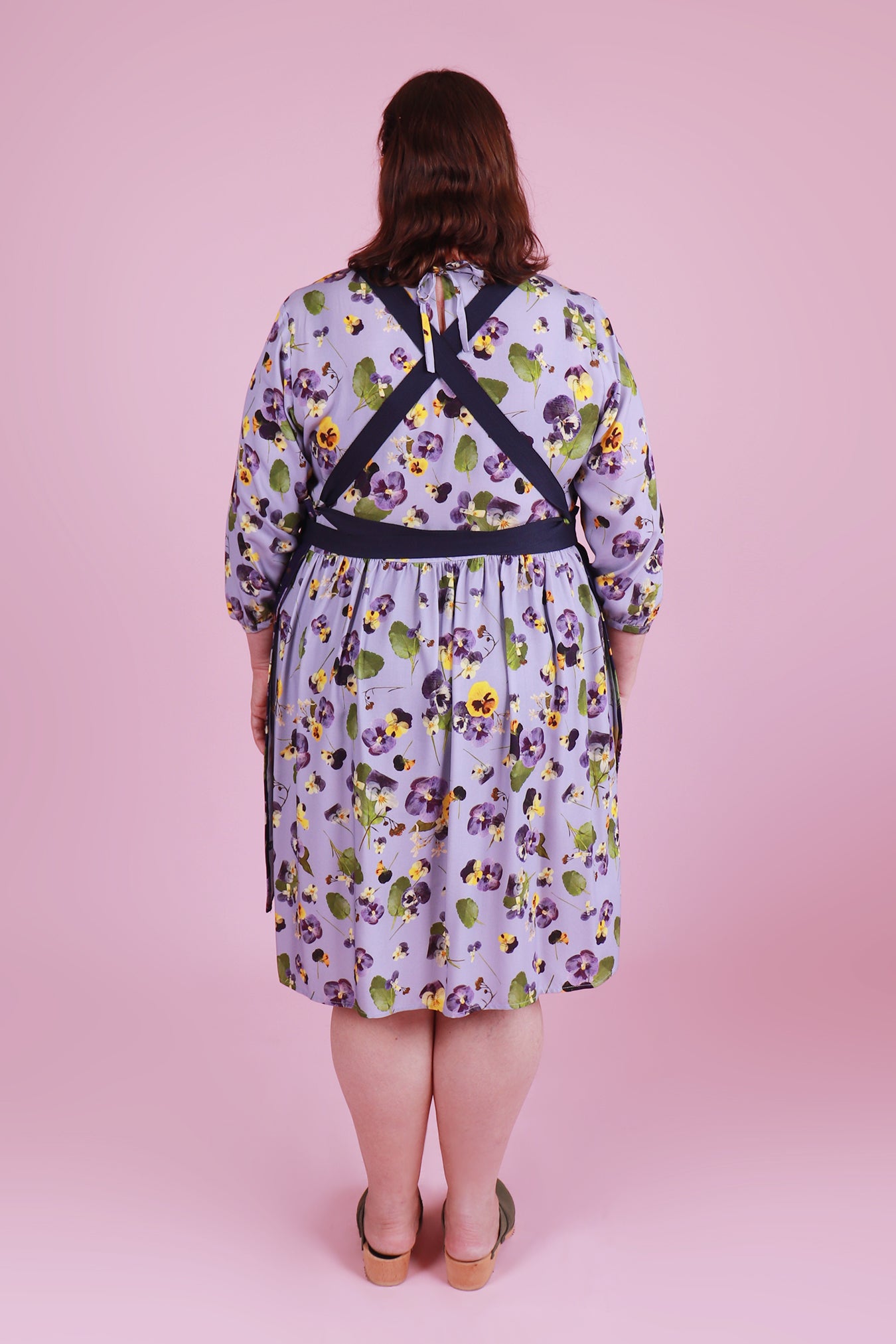 Sandy's Pansy Apron