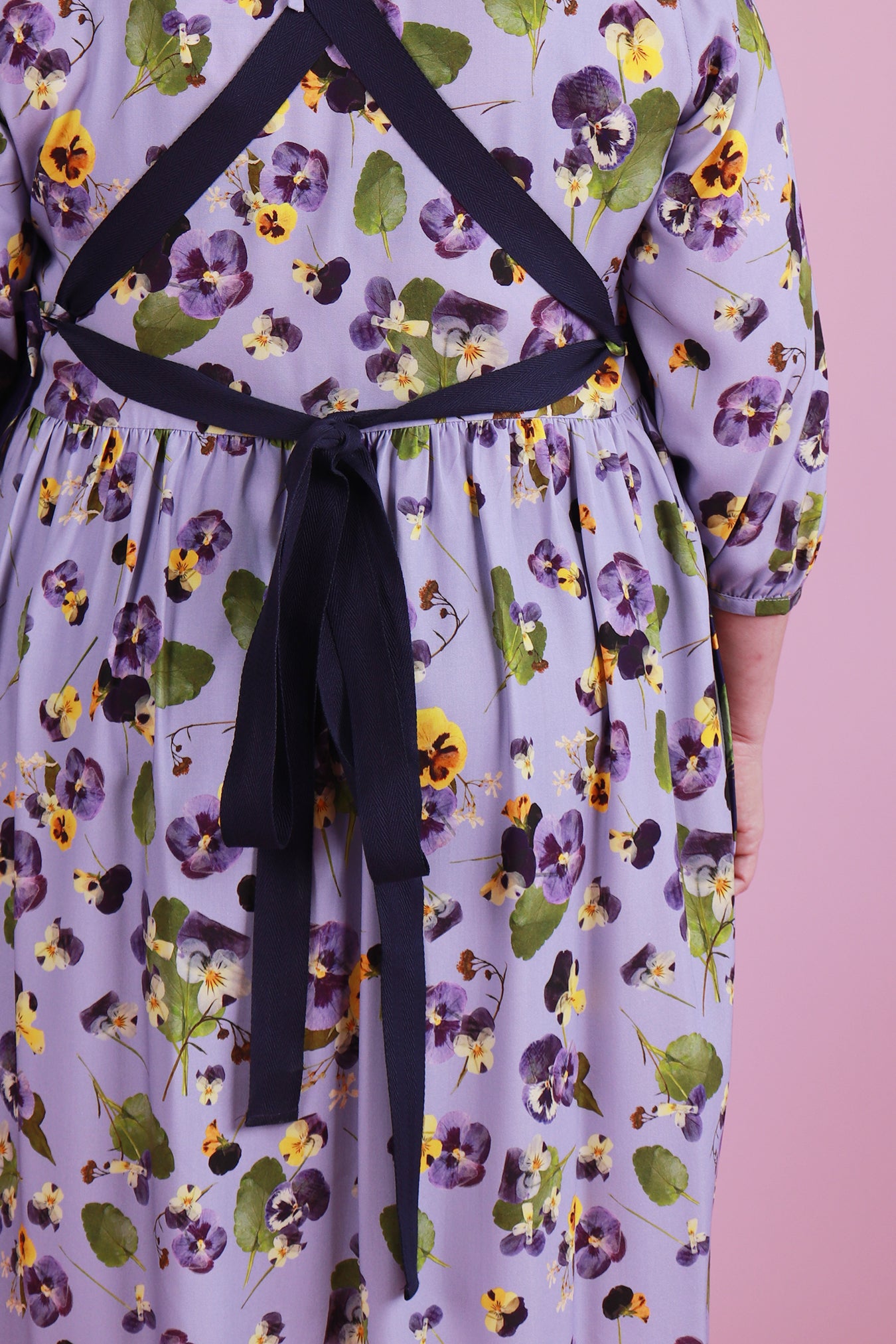 Sandy's Pansy Apron