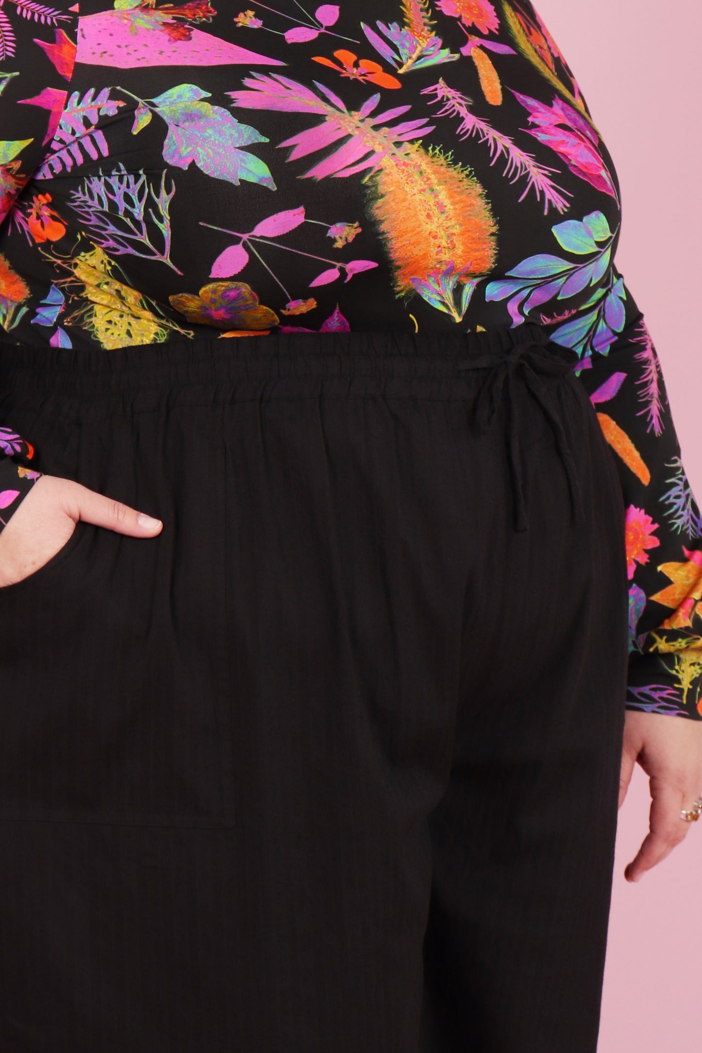 Paloma Pants Embossed Blackout