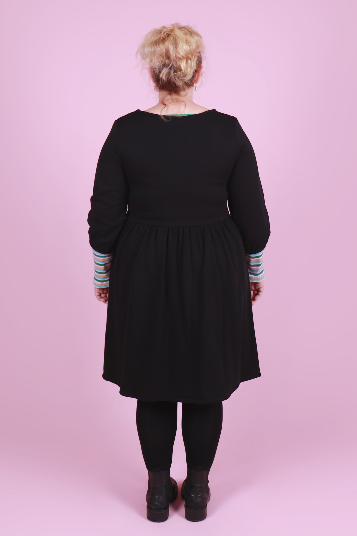 Cosy Edie Dress Black Widow