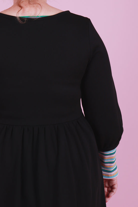 Cosy Edie Dress Black Widow