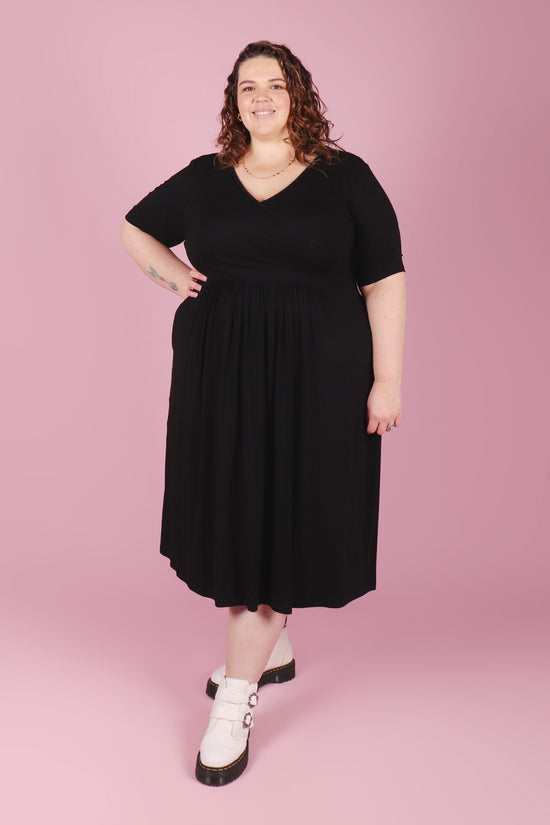 Winnie Dress Broken Heart Black