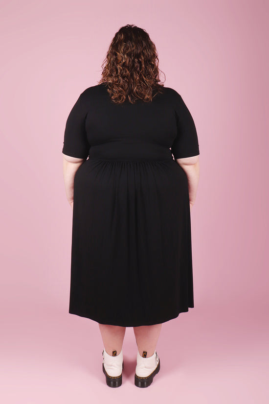 Winnie Dress Broken Heart Black