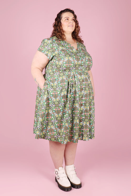 Saski Dress Kawaii Meets Morris