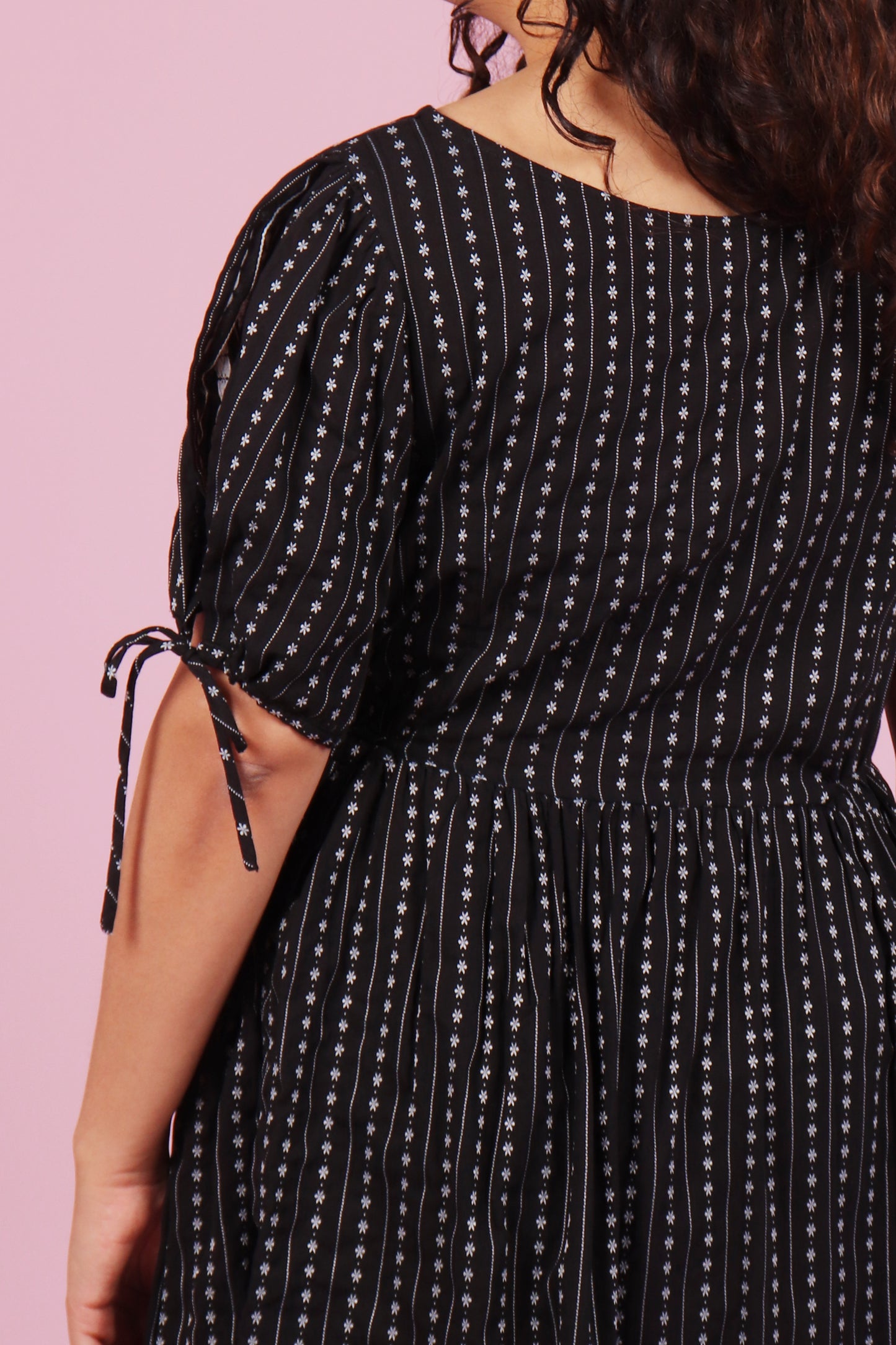 Harriet Dress Long Daisy Chain Black