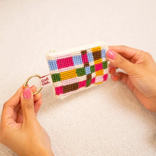 CURIOUS CRAFTER - Needlepoint Taster Pouch Kit