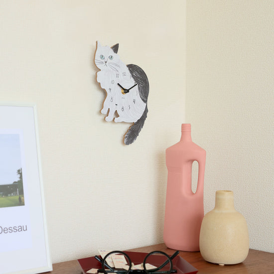 Matsuo Miyuki Diecut Wall Clock Crown Cat