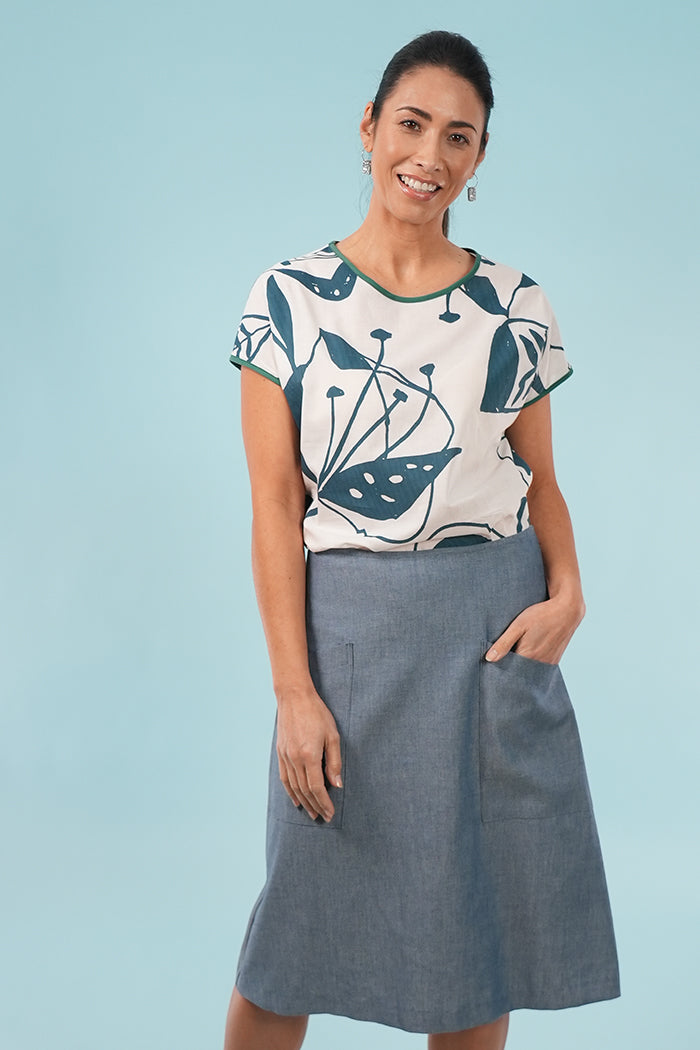 Tilly Top | Woodcut Flowers Arctic blue/bleach