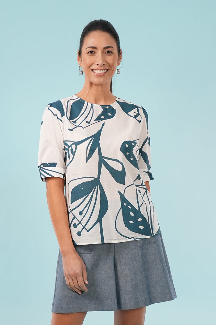 Martha Top - Woodcut Flowers Print in Arctic Blue & Bleach
