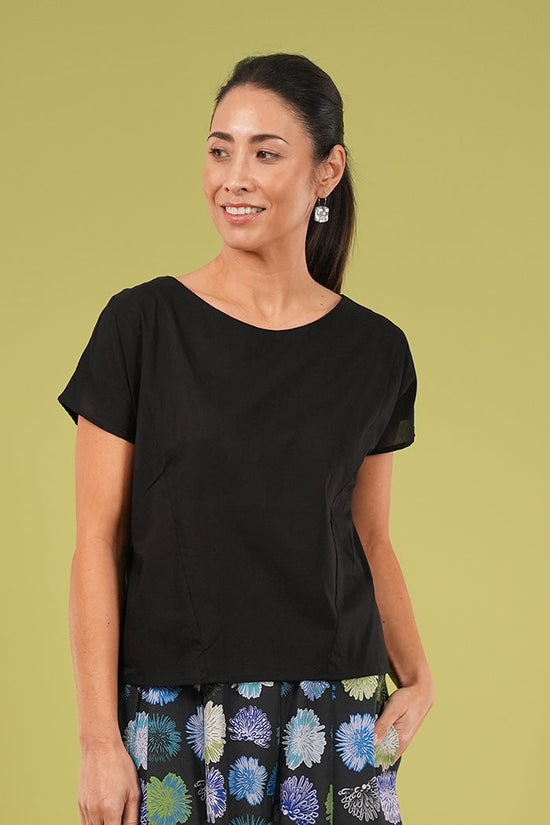 Thea Top - Plain Black