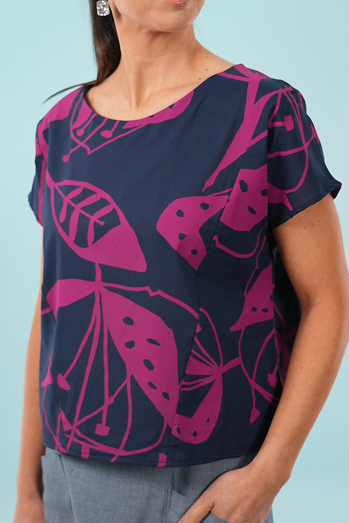 Thea Top - Woodcut Flowers in Cerise on Navy