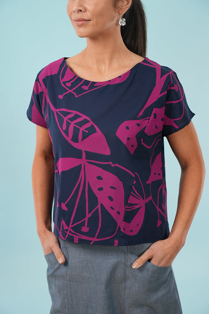 Thea Top - Woodcut Flowers in Cerise on Navy