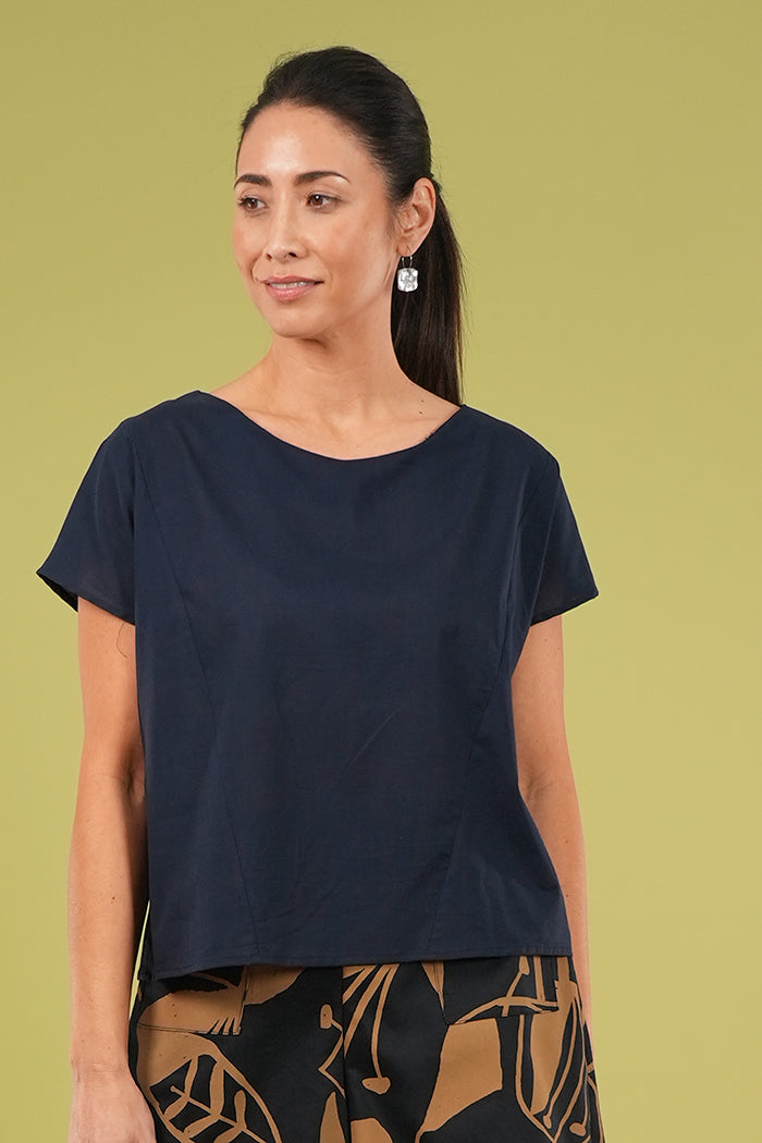Thea Top - Plain Navy