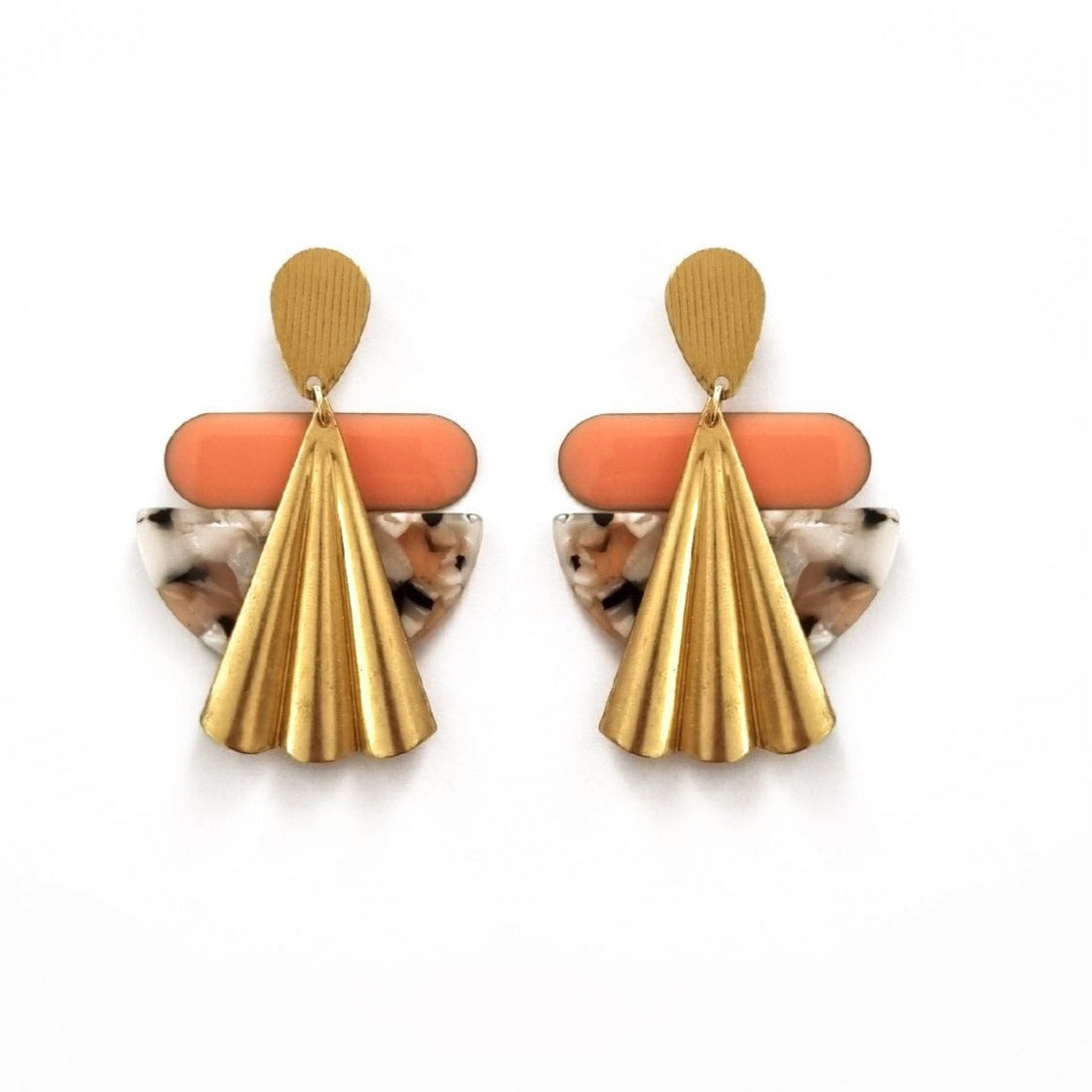 Load image into Gallery viewer, Windfall Earrings Apricot
