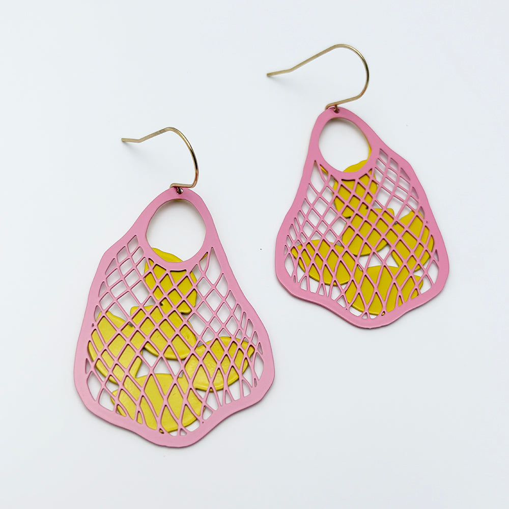 String Bag Earrings in Pink with Lemons