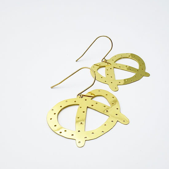 Midi Pretzel Earrings in Gold