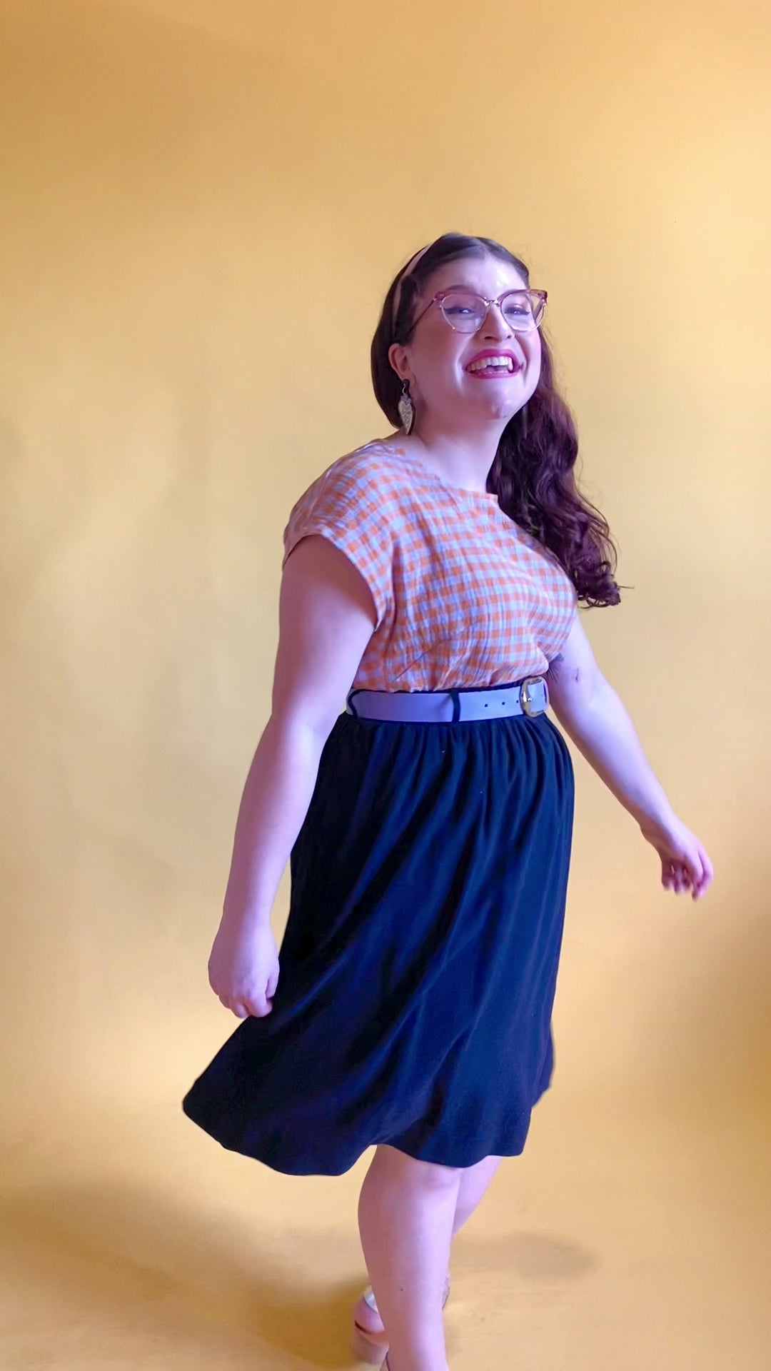 Load and play video in Gallery viewer, Ella Skirt Shadow Black
