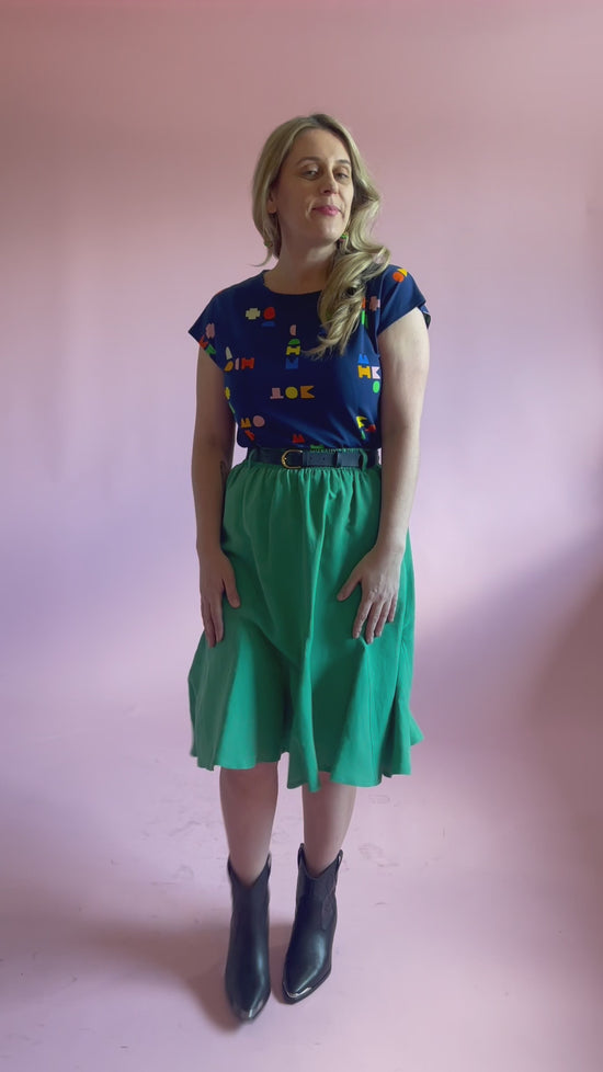 Load and play video in Gallery viewer, Gillian Skirt Green Emerald
