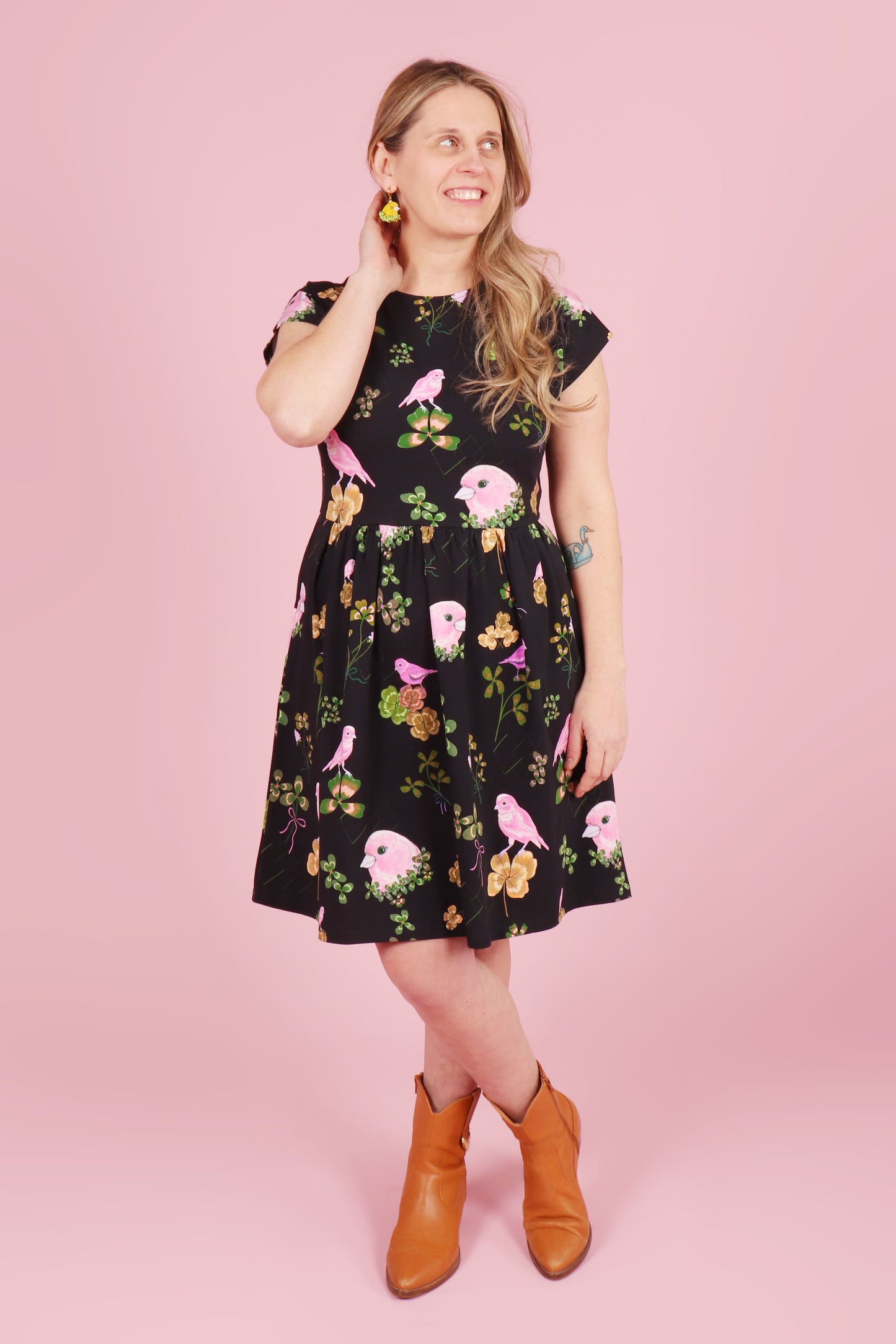 Load and play video in Gallery viewer, Edie Dress Canaries and Clover
