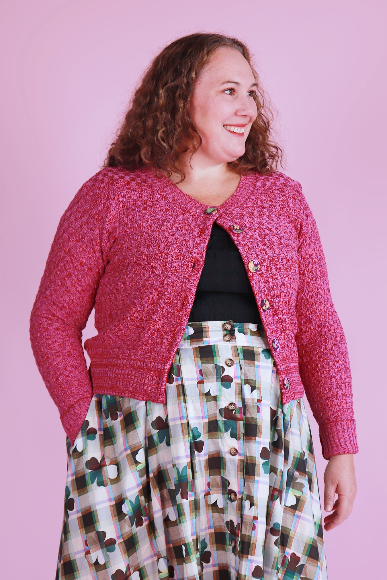 Load and play video in Gallery viewer, Primrose Cardie Marble Boysenberry Swirl
