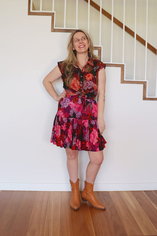 Load and play video in Gallery viewer, Rayna Skirt Granny&amp;#39;s Garden
