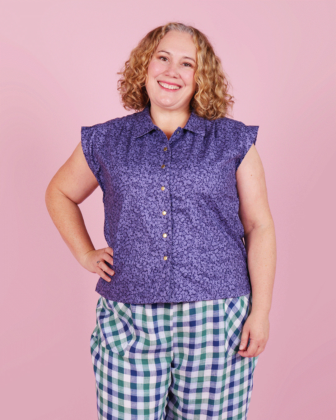 Load and play video in Gallery viewer, Trixie Shirt Liberty Wiltshire
