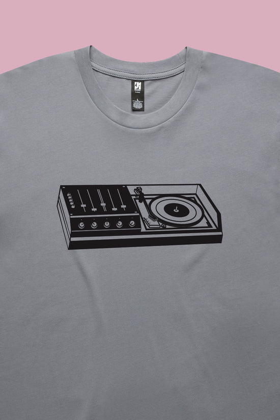 Turntable Deck Tee Gravel