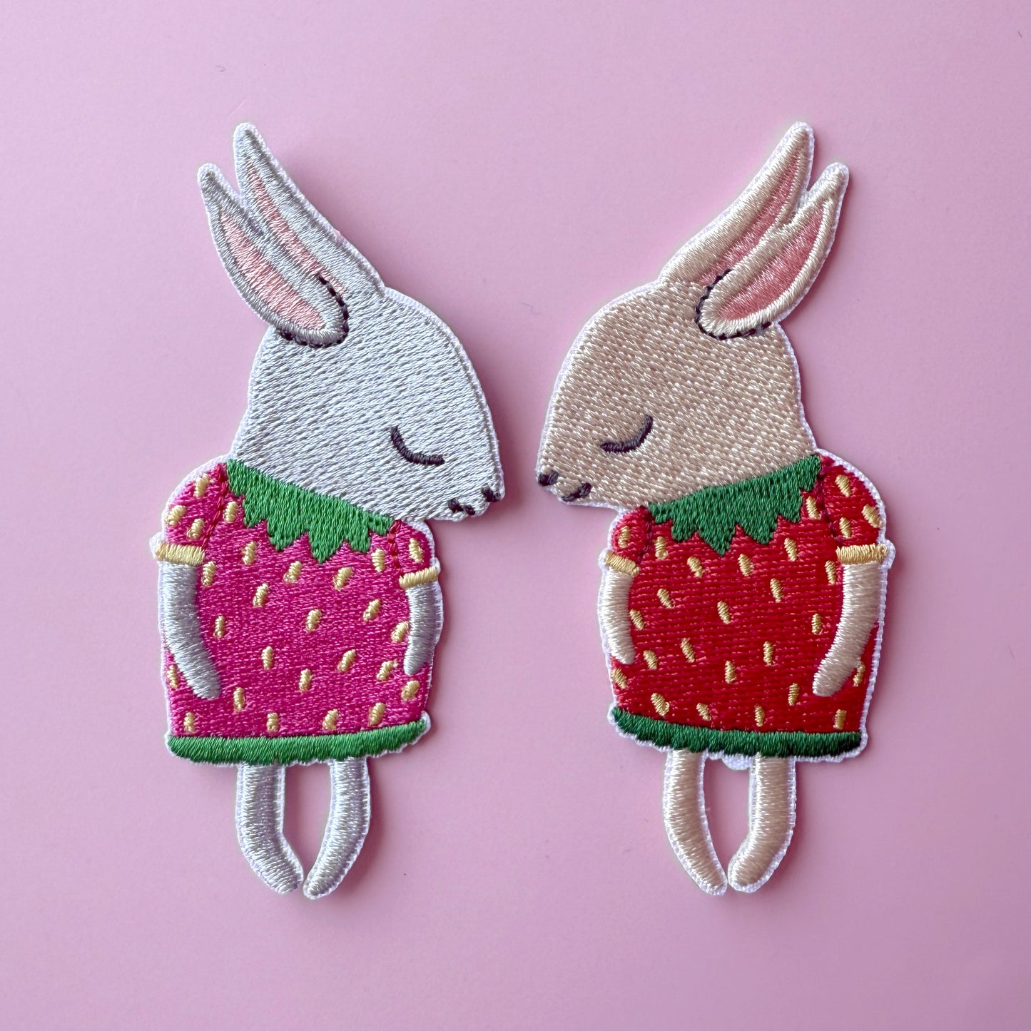 SBR Patch Strawberry Bunny Red Cream