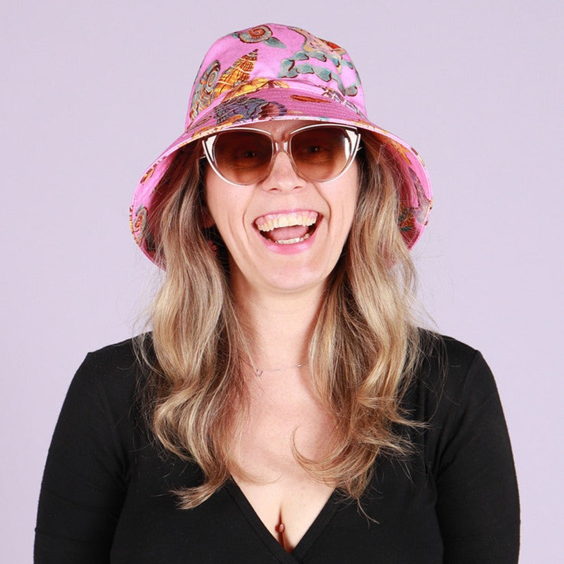 Load image into Gallery viewer, Barb Bucket Hat Rockpool
