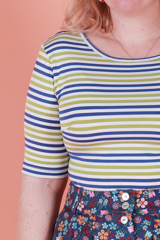 Load image into Gallery viewer, Winnie Reversible Top Balmoral Stripe
