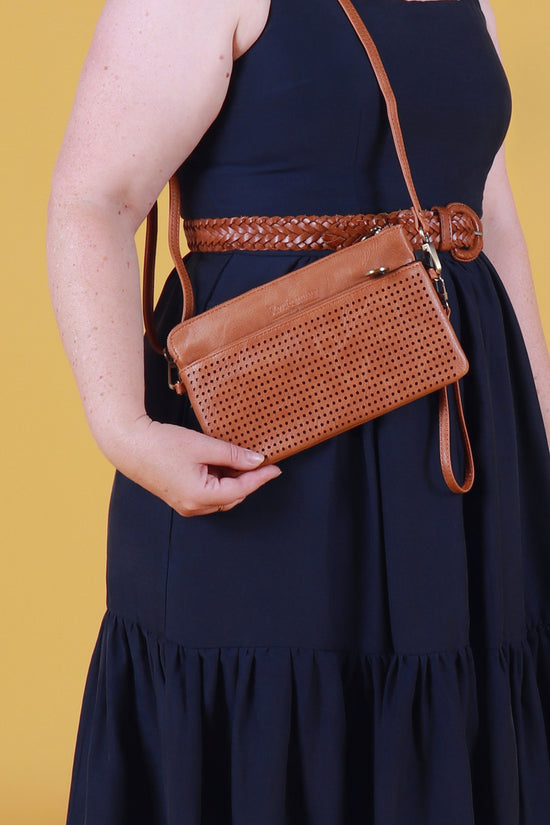 Load image into Gallery viewer, Nina Tan Crossbody and Clutch
