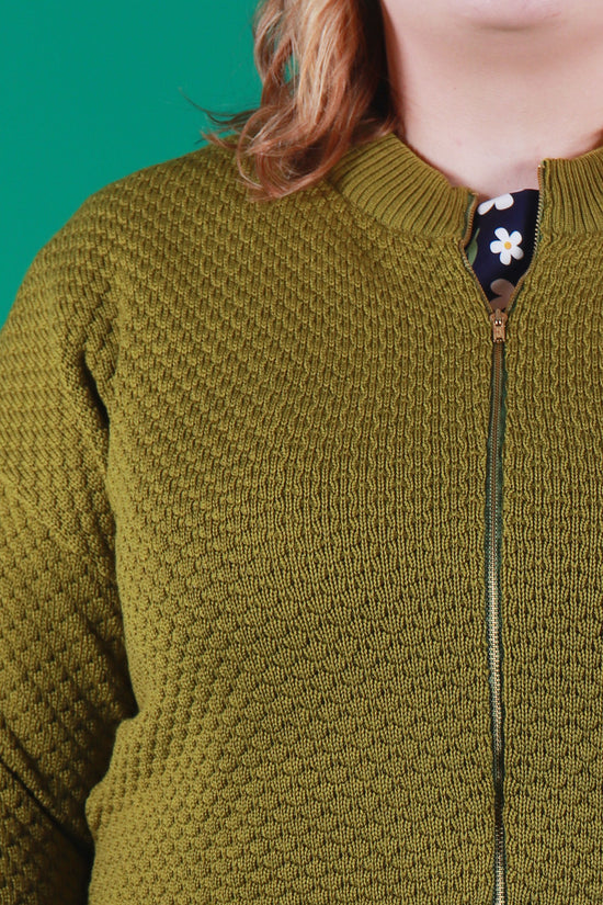 Load image into Gallery viewer, Ziggy Zip Cardie Chartreuse
